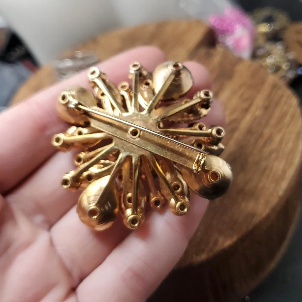 B833 blooming star aurora‎ borealis shining brooch antique